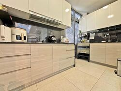 Belgravia Villas (D28), Terrace #481731001